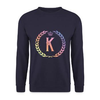 K Buchstabe Kranz - Unisex Pullover - Navy - Vorne - Alina (178cm) & Michal (187cm)