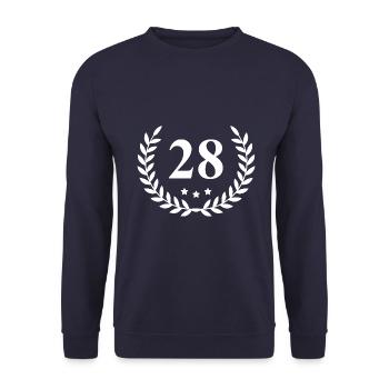 28 Zahl Kranz - Unisex Pullover - Navy - Vorne - Alina (178cm) & Michal (187cm)