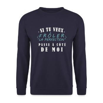 If you want to get close to perfection pass by me - Unisex Sweatshirt - navy - Front - Alina (178cm) & Michal (187cm)