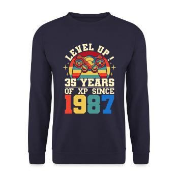 Level 35 1987 Birthday Gamer 35 years - Unisex Sweatshirt - navy - Front - Alina (178cm) & Michal (187cm)