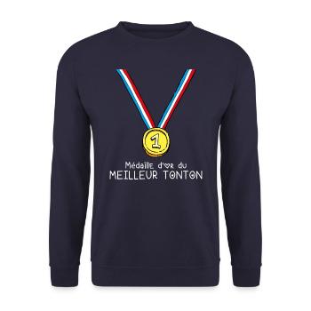 T-shirt Médaille d'or du meilleur tonton - Sweat-shirt Unisexe - marine - Devant - Alina (178cm) & Michal (187cm)