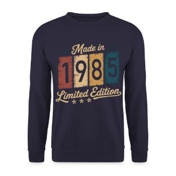 Vintage Made in 1985 Design - 40ème Anniversaire - Sweat-shirt Unisexe - marine - Devant - Alina (178cm) & Michal (187cm)