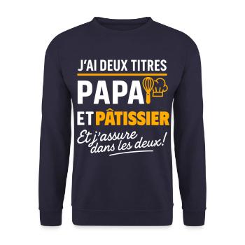 2 titres papa et pâtissier cadeau fête des pères - Sweat-shirt Unisexe - marine - Devant - Alina (178cm) & Michal (187cm)