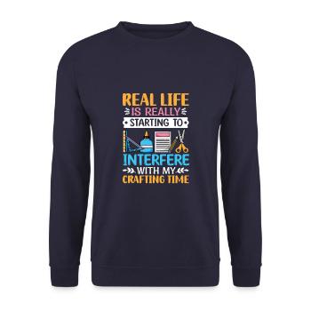 Funny Crafting Saying Crafter - Unisex Sweatshirt - navy - Front - Alina (178cm) & Michal (187cm)