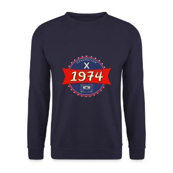 1974 geboren - Generation X - Unisex Pullover - Navy - Vorne - Alina (178cm) & Michal (187cm)