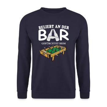 Beliebt an der Bar, gefürchtet beim Kicker - Unisex Pullover - Navy - Vorne - Alina (178cm) & Michal (187cm)