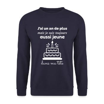 Cadeau d’anniversaire : un an de plus, jeune - Sweat-shirt Unisexe - marine - Devant - Alina (178cm) & Michal (187cm)