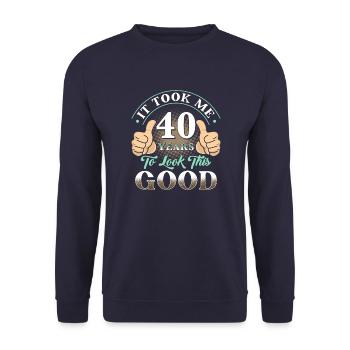 Took 40 Years - Sweat-shirt Unisexe - marine - Devant - Alina (178cm) & Michal (187cm)