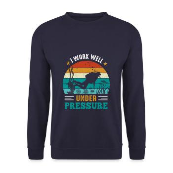 I Work Well Under Pressure Scuba Diving - Unisex Sweatshirt - navy - Front - Alina (178cm) & Michal (187cm)