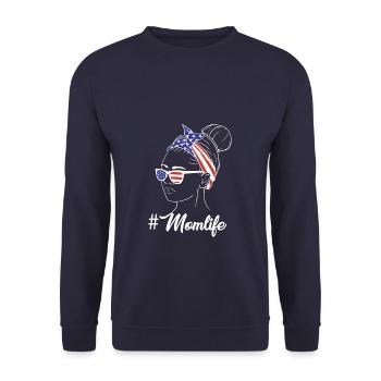 American Mom Life - Unisex Pullover - Navy - Vorne - Alina (178cm) & Michal (187cm)