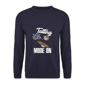 Funny Tatting Mode On Lace Crafter Klöppeln - Unisex Sweatshirt - navy - Front - Alina (178cm) & Michal (187cm)
