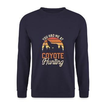 Retro You Had Me At Coyote Hunting Coyotes Hunter - Sweat-shirt Unisexe - marine - Devant - Alina (178cm) & Michal (187cm)