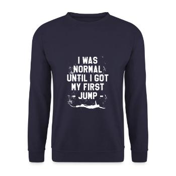 Ich war normal, bis ich meinen ersten Jump Bungee bekam - Unisex Pullover - Navy - Vorne - Alina (178cm) & Michal (187cm)