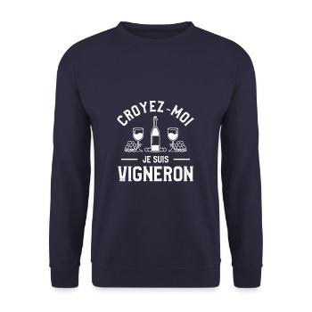 Croyez-Moi Je Suis Vigneron Viticole - Sweat-shirt Unisexe - marine - Devant - Alina (178cm) & Michal (187cm)