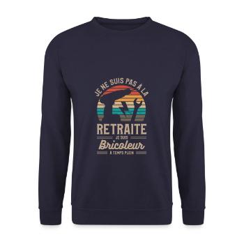 Je Ne Suis Pas À La Retraite Je Suis Bricoleur À - Sweat-shirt Unisexe - marine - Devant - Alina (178cm) & Michal (187cm)