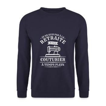 Je Ne Suis Pas À La Retraite Je Suis Couturier À - Sweat-shirt Unisexe - marine - Devant - Alina (178cm) & Michal (187cm)