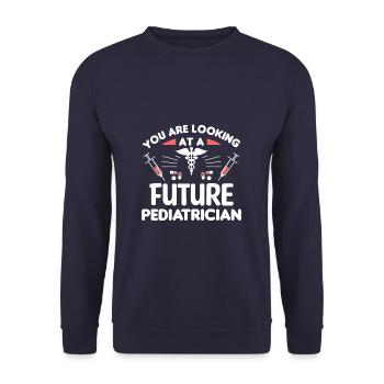 Sie suchen einen zukünftigen Kinderarzt - Unisex Pullover - Navy - Vorne - Alina (178cm) & Michal (187cm)