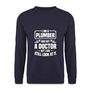 Ich bin ein Klempner und kein Arzt, aber ich kann immer noch - Unisex Pullover - Navy - Vorne - Alina (178cm) & Michal (187cm)