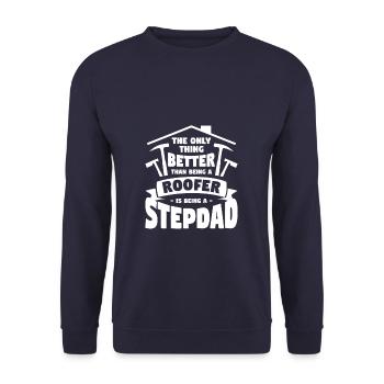 Ich bin nicht nur ein Stiefvater, ich bin ein Dachdecker Dachdecker - Unisex Pullover - Navy - Vorne - Alina (178cm) & Michal (187cm)