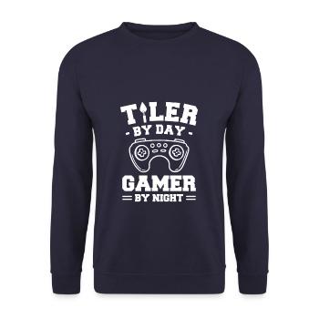 Fliesenleger bei Tag Gamer bei Nacht Fliesenleger - Unisex Pullover - Navy - Vorne - Alina (178cm) & Michal (187cm)