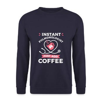 Instant Pneumologe Just Add Coffee Pulmology - Unisex Pullover - Navy - Vorne - Alina (178cm) & Michal (187cm)