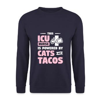 Diese Krankenschwester auf der Intensivstation wird von Katzen und Tacos CCRN angetrieben - Unisex Pullover - Navy - Vorne - Alina (178cm) & Michal (187cm)