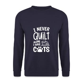 Je n’ai jamais de courtepointe seule j’ai des chats qui coudent - Sweat-shirt Unisexe - marine - Devant - Alina (178cm) & Michal (187cm)