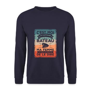C'est Moi Le Capitaine De Ce Bateau Ma Femme M'a - Sweat-shirt Unisexe - marine - Devant - Alina (178cm) & Michal (187cm)