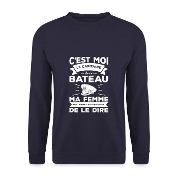 C'est Moi Le Capitaine De Ce Bateau Ma Femme M'a - Sweat-shirt Unisexe - marine - Devant - Alina (178cm) & Michal (187cm)