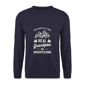 Manche Opas spielen Bingo Echte Opas Go - Unisex Pullover - Navy - Vorne - Alina (178cm) & Michal (187cm)