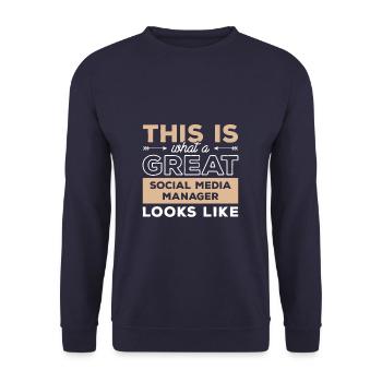 So sieht ein großartiger Social-Media-Manager aus - Unisex Pullover - Navy - Vorne - Alina (178cm) & Michal (187cm)