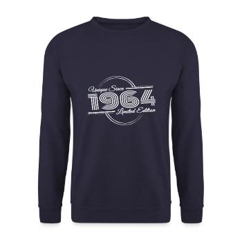 Jahrgang 1964 Geburtstag Retro Einzigartig - Unisex Pullover - Navy - Vorne - Alina (178cm) & Michal (187cm)