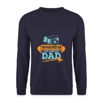 Fotograf Vater Papa cooler - Unisex Pullover - Navy - Vorne - Alina (178cm) & Michal (187cm)