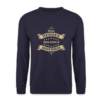 Echte Helden werden im November geboren - Unisex Pullover - Navy - Vorne - Alina (178cm) & Michal (187cm)