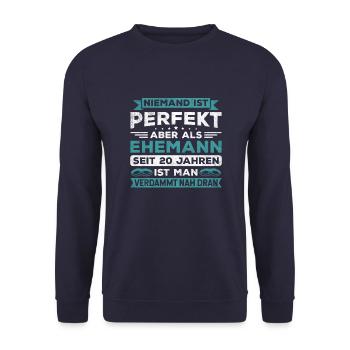 Hochzeitstag Jubiläum Verheiratet Ehe Ehemann - Unisex Pullover - Navy - Vorne - Alina (178cm) & Michal (187cm)