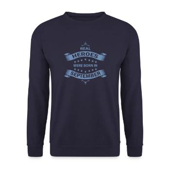 Les vrais héros naissent en septembre - Sweat-shirt Unisexe - marine - Devant - Alina (178cm) & Michal (187cm)