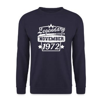 Legendär seit November 1972 Retro Sprüche 50. - Unisex Pullover - Navy - Vorne - Alina (178cm) & Michal (187cm)