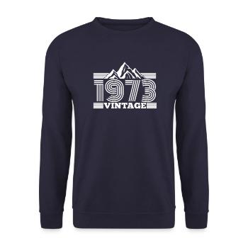 1973 Geburtstag Berge Wandern Klettern - Unisex Pullover - Navy - Vorne - Alina (178cm) & Michal (187cm)