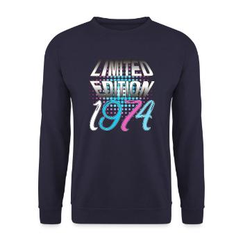 Édition limitée 1974 - Sweat-shirt Unisexe - marine - Devant - Alina (178cm) & Michal (187cm)