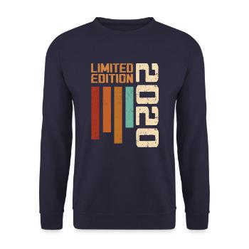 Jahrgang 2020 Retro 2020 Geburtstagsgeschenk - Unisex Pullover - Navy - Vorne - Alina (178cm) & Michal (187cm)