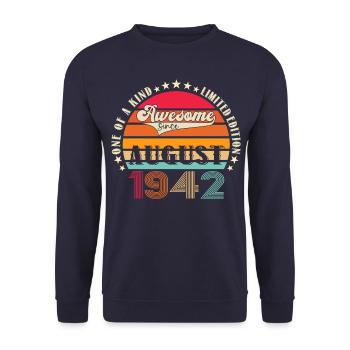 Awesome since August 1942 80th Birthday Gift - Unisex Sweatshirt - navy - Front - Alina (178cm) & Michal (187cm)