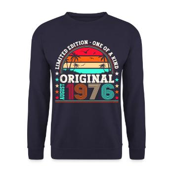 Original August Vintage 1976 Birthday Gift - Unisex Sweatshirt - navy - Front - Alina (178cm) & Michal (187cm)