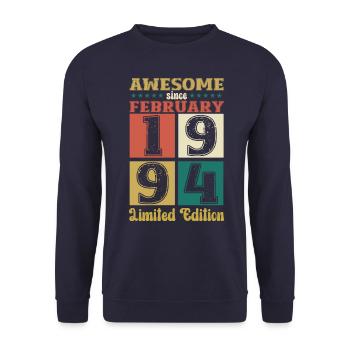 30.Geburtstag Awesome since Februar Jahrgang 1994 - Unisex Pullover - Navy - Vorne - Alina (178cm) & Michal (187cm)
