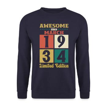 90e anniversaire cadeau mari génial mars 1934 - Sweat-shirt Unisexe - marine - Devant - Alina (178cm) & Michal (187cm)