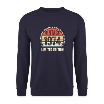 Millésime 1974 Vintage Anniversaire 50e anniversaire - Sweat-shirt Unisexe - marine - Devant - Alina (178cm) & Michal (187cm)