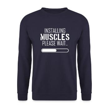 Installing Muscles - Muskeln werden installiert - Unisex Pullover - Navy - Vorne - Alina (178cm) & Michal (187cm)