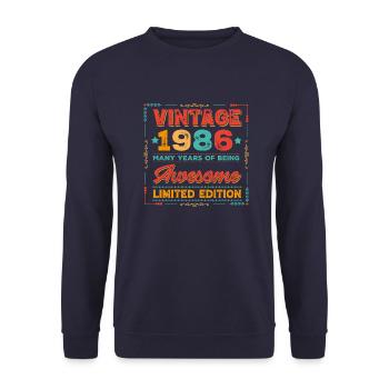 1986 Vintage - Unisex Sweatshirt - navy - Front - Alina (178cm) & Michal (187cm)