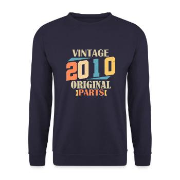 Monat 2010. 2010 Geburtstagsgeschenk. 14 Jahre alt Birt - Unisex Pullover - Navy - Vorne - Alina (178cm) & Michal (187cm)