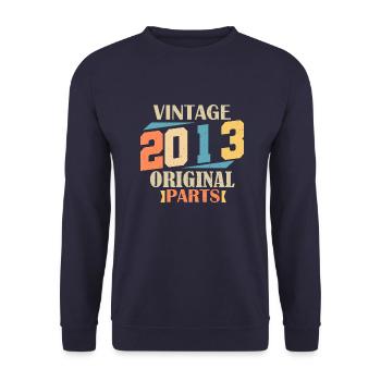 Mois 2013. Cadeau d'anniversaire 2013. 11 ans Birt - Sweat-shirt Unisexe - marine - Devant - Alina (178cm) & Michal (187cm)