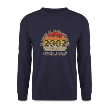 Jahrgang 2002 - Jahrgang 2002 Retro Geburtstag - Unisex Pullover - Navy - Vorne - Alina (178cm) & Michal (187cm)